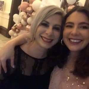 Meet your Posher, Simone